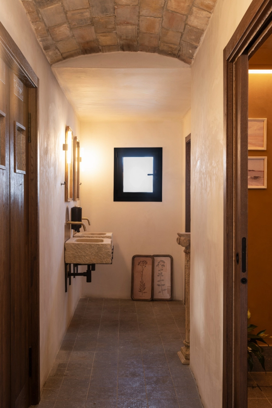 Studio base restaurante farini 27