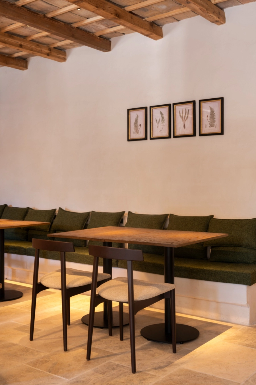 Studio base restaurante farini 40