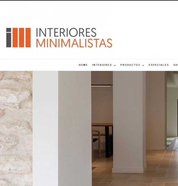 Revista interiores Minimalistas. Casa Naoko